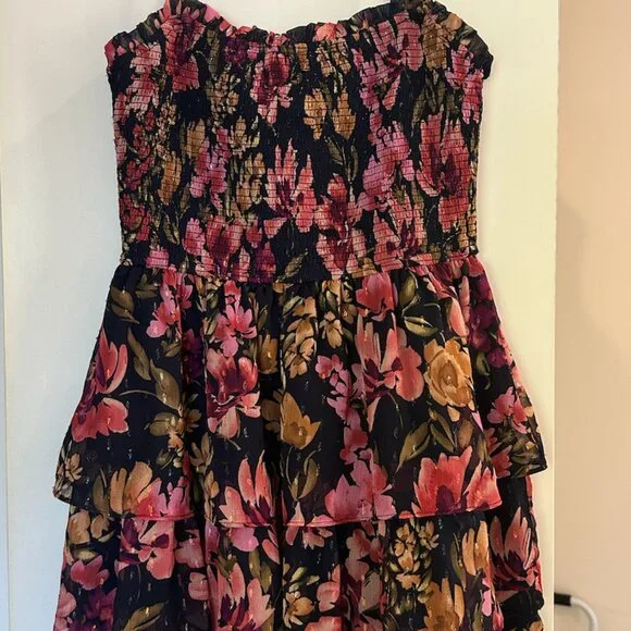 AQUA Floral Skirt Dress - Picture 2 of 3